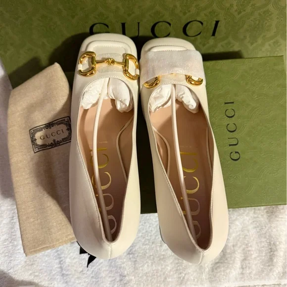 Gucci Elegant Cream Block Heel Pumps - Picture 3 of 10
